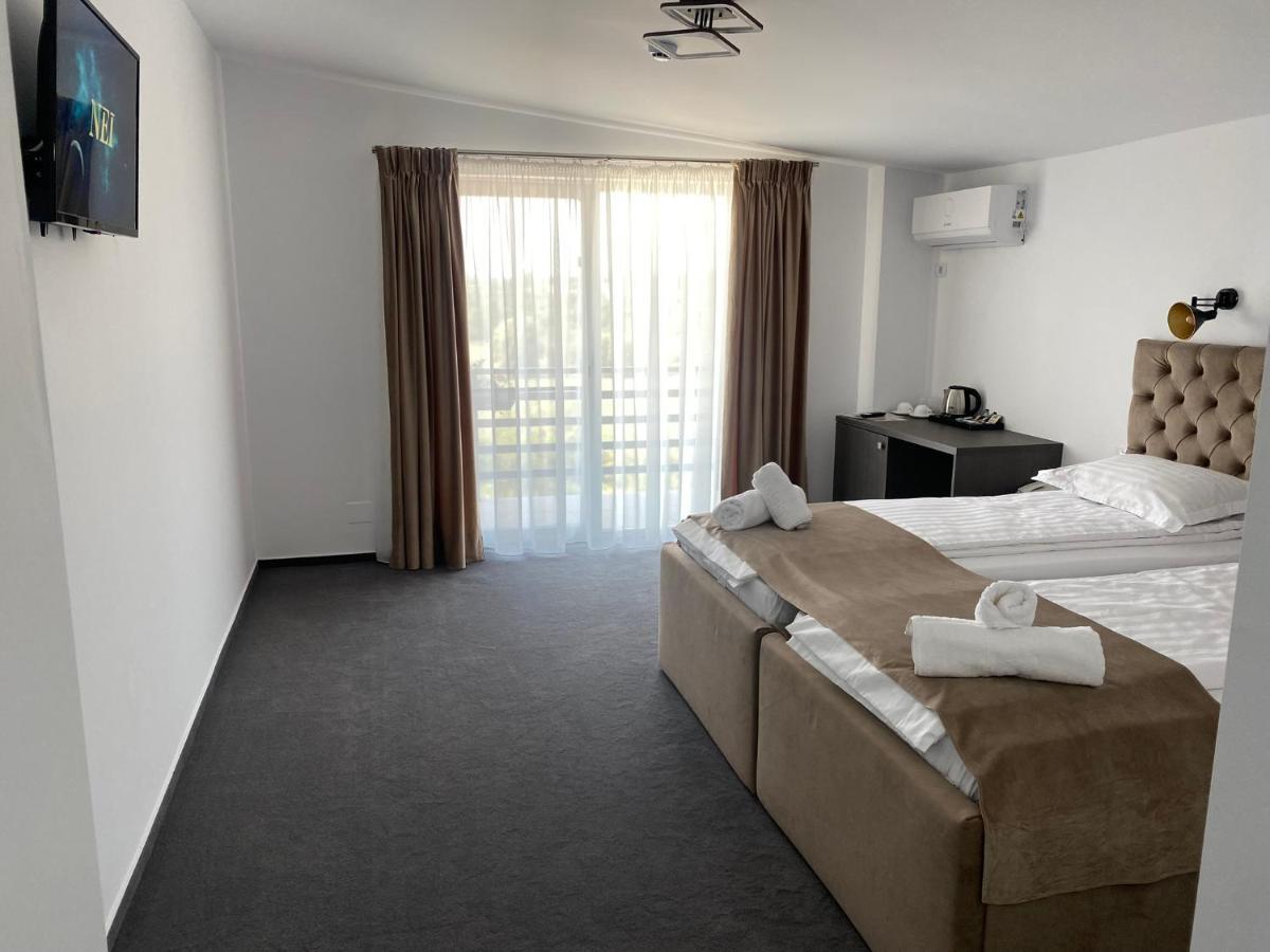 Hotel Maya Хорезу Екстер'єр фото