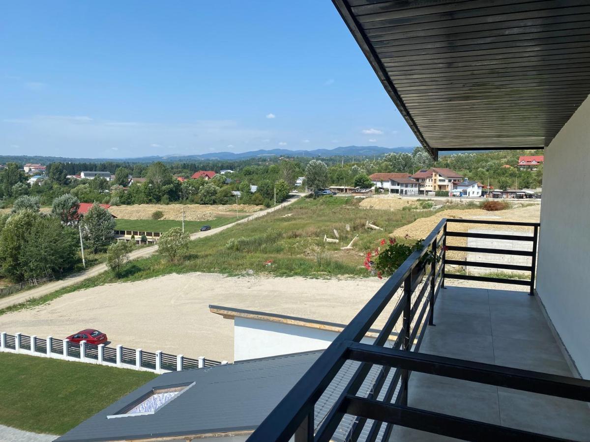 Hotel Maya Хорезу Екстер'єр фото