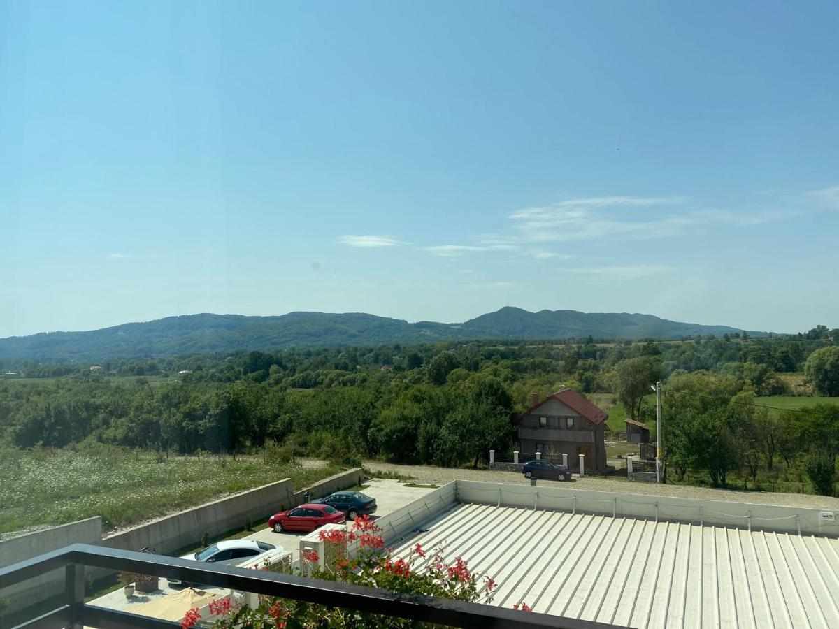 Hotel Maya Хорезу Екстер'єр фото