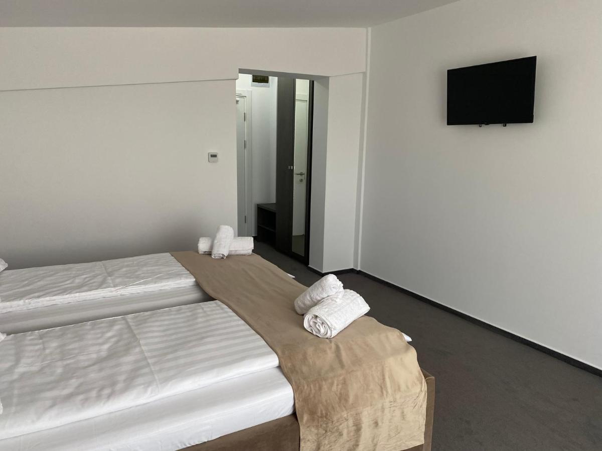 Hotel Maya Хорезу Екстер'єр фото